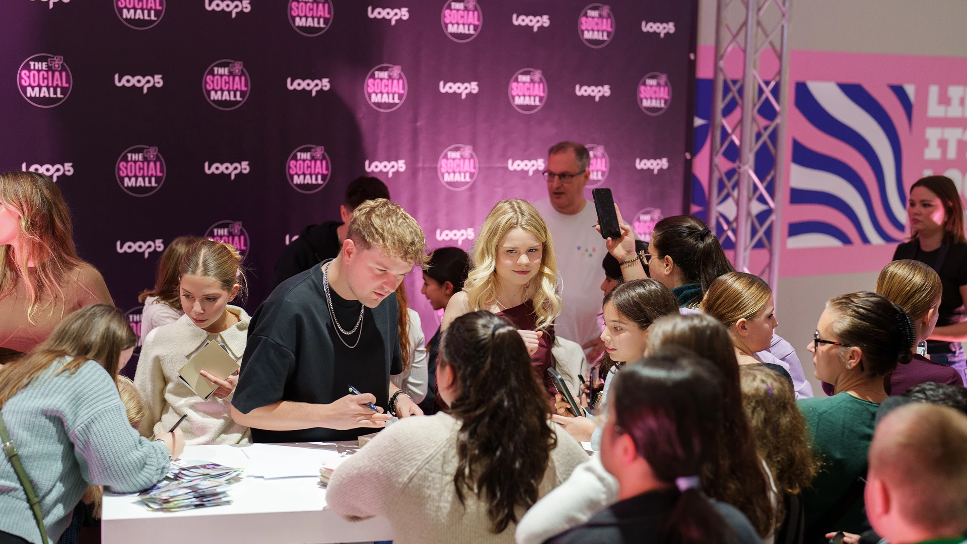 Loop5 The Social Mall Event